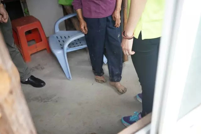 廣東博皓銳鷹隊到欖核鎮平穩村探訪困難家庭-8